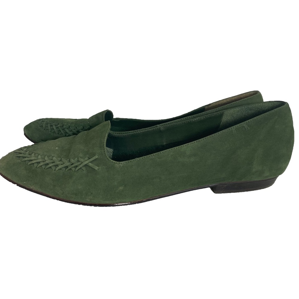 G.H. Bass & CO Green Leather flats size 9 1/2